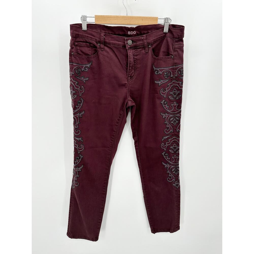 Urban Outfitters BDG Jeans Women 32 Burgundy Mid Rise Twig Ankle Denim - Picture 1 of 10